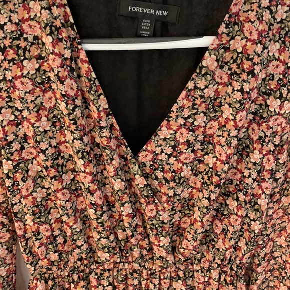 Forever New Floral Dress ❤️💚 - Picture 2 of 3